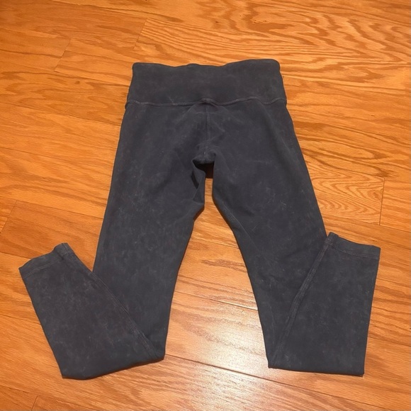 Lululemon High Rise Tight Leggings Washed Deep Blue/Gray Size 6 Athletic Yoga - Picture 3 of 6